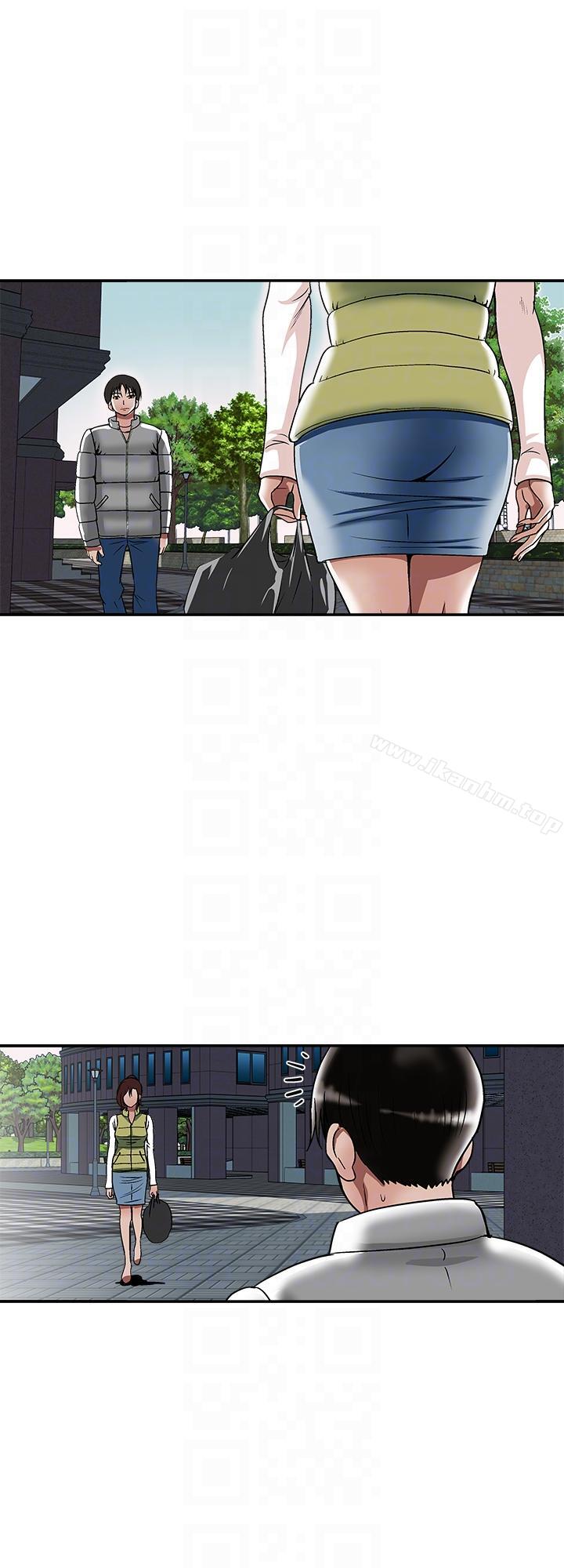 別人的老婆漫画 免费阅读 第23话-被汗水浸溼的私密处 15.jpg